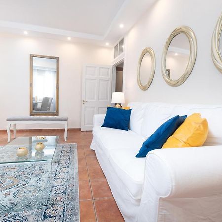 Old Town Gem - Elegant Guilford Apartment Corfu  Екстериор снимка
