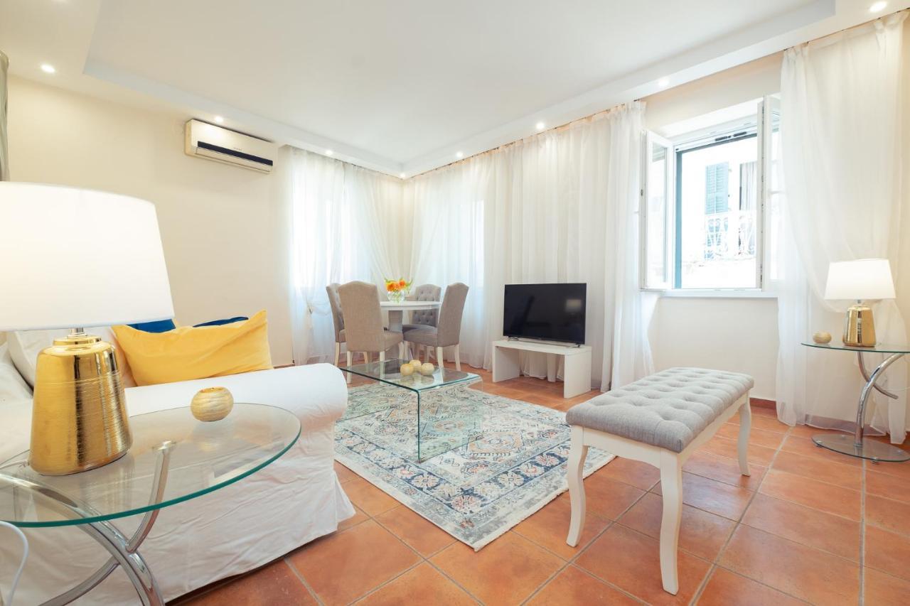 Old Town Gem - Elegant Guilford Apartment Corfu  Екстериор снимка