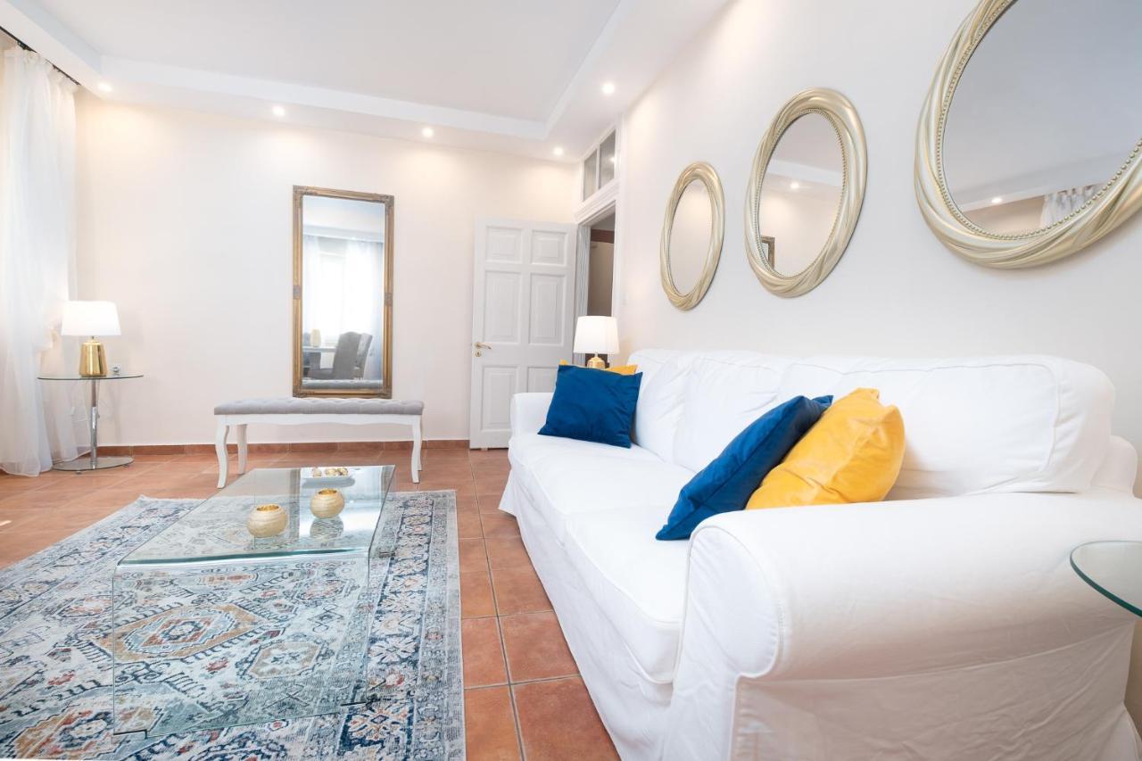 Old Town Gem - Elegant Guilford Apartment Corfu  Екстериор снимка